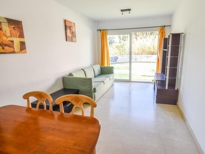 Apartamento en venta en Los Pacos, Fuengirola