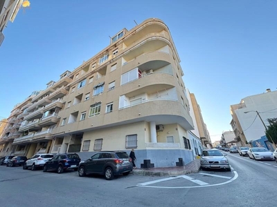 Apartamento en venta en Playa de los Locos, Torrevieja