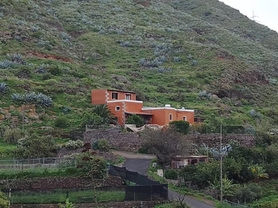 Casa con terreno en Valsequillo de Gran Canaria