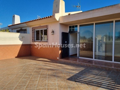 Casa pareada en venta en Retamar, Almería