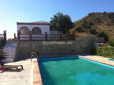 Villa en venta en Álora