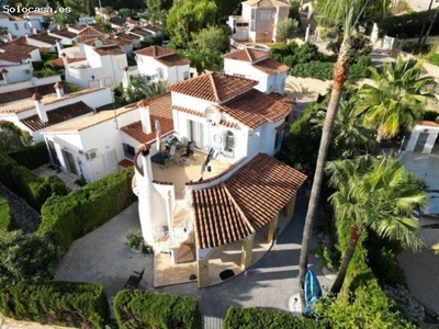 Villa en Venta en Denia, Alicante