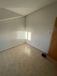 Alquiler de piso en avenida Antonio Sarabia de 1 habitación con terraza y calefacción