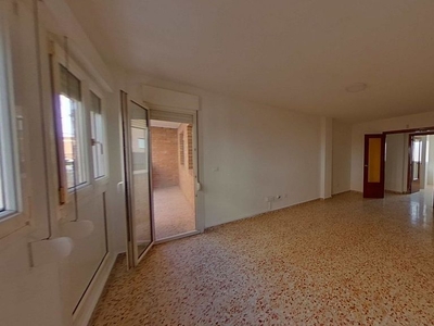 Alquiler de piso en Espinardo de 4 habitaciones con terraza