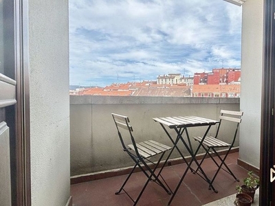 Alquiler de piso en Iralabarri de 3 habitaciones con terraza y balcón