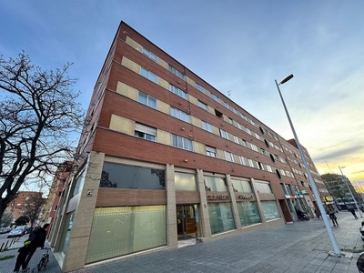 Alquiler de piso en Pardaleras de 4 habitaciones con terraza y muebles