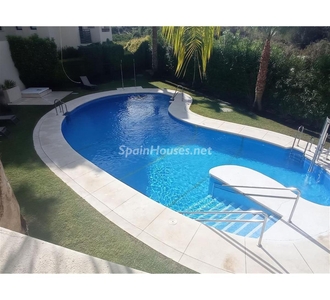 Apartamento bajo en venta en Estepona