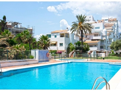 Apartamento en venta en Estepona