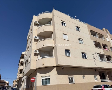 Apartamento en venta en Los Montesinos