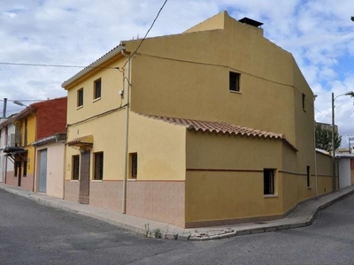 Casa adosada en venta en Monóvar