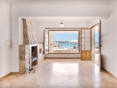 Casa en venta en Colonia de Sant Jordi, Ses Salines, Mallorca