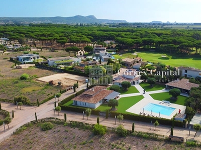 Casa en venta en Gualta, Girona