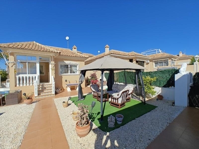 Chalet en venta en Arapiles, Madrid