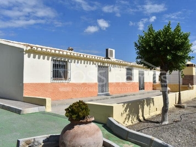 Finca/Casa Rural en venta en Huércal-Overa, Almería