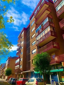 Piso en alquiler en calle Doctor Moreno de 3 habitaciones con terraza y garaje