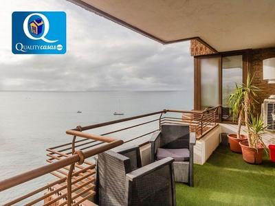 Piso en venta en Cabo de las Huertas de 2 habitaciones con terraza y piscina