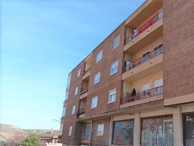 Piso en venta en Calle Polideportivo, 40200, Cuellar (Segovia)