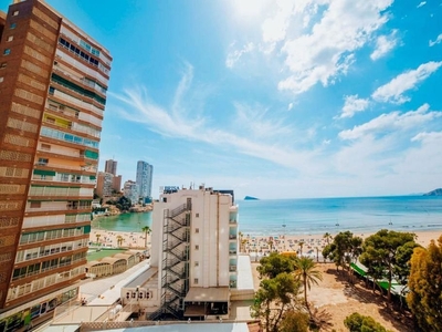Venta de piso en Playa de Levante de 2 habitaciones con terraza y piscina