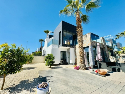 Villa adosada en venta en Cabo Roig, Orihuela