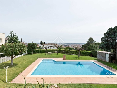 Casa / villa de 272m² en venta en Viladecans, Barcelona