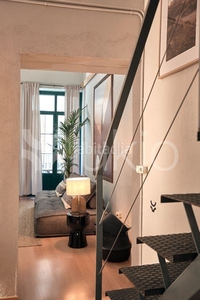 Alquiler apartamento moderno duplex en el centro en Barcelona