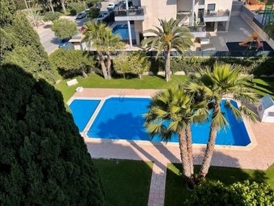 Alquiler de piso con piscina en Cabo de las Huertas (Alicante)