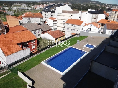 Alquiler de piso con piscina y terraza en Portonovo