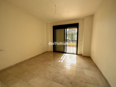 Apartamento 2 dormitorios apartamento selwo 53213 en Estepona