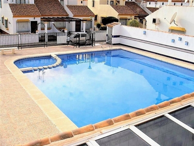 Chalet en venta en La Zenia, Orihuela, Alicante