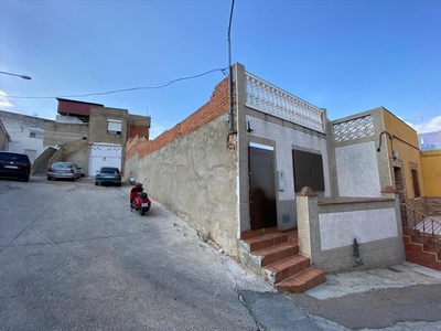 Venta de casa con terraza en San Fernando, Estación (Badajoz)