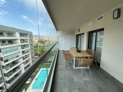 Alquiler de piso en calle Miguel de Molina de 2 habitaciones con terraza y piscina