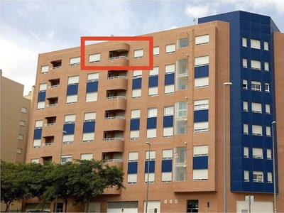 Alquiler de piso en parque De la Rosa de 4 habitaciones con terraza y garaje