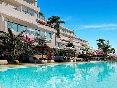 Ático en venta en urbanización Cortesin de 3 habitaciones con terraza y piscina
