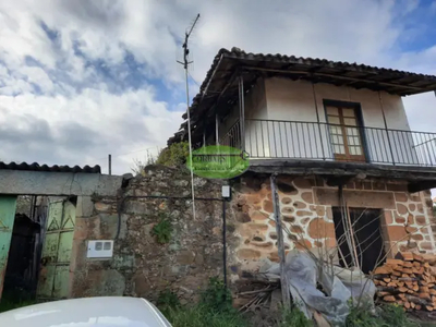 Casa en venta en Cartelle en A Pena (Cartelle) por 38,000 €