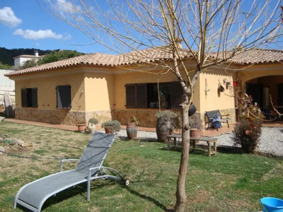 Casa unifamiliar en venta en Urbanización en Vall-Llobrega por 520,000 €