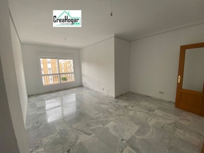 Piso en alquiler en Fontanal - San Carlos - San José de 4 habitaciones con terraza y piscina