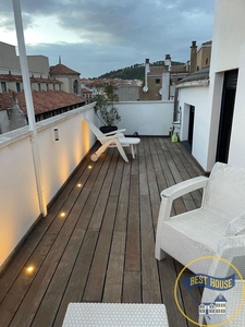 Venta de dúplex en Centro - Cuenca de 3 habitaciones con terraza y aire acondicionado