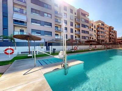 Venta de piso en Santa Rosa - Valdeolleros de 2 habitaciones con terraza y piscina
