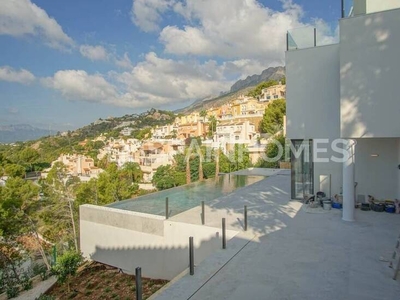 Villa de lujo con impresionantes vistas en Altea Alicante