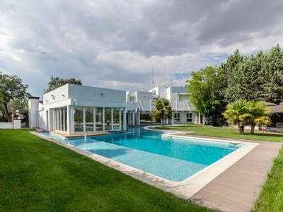 Villa en Tres Cantos, Madrid provincia