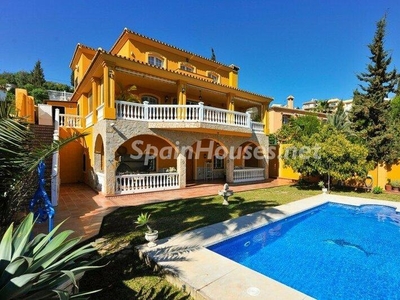 Villa en venta en Mijas