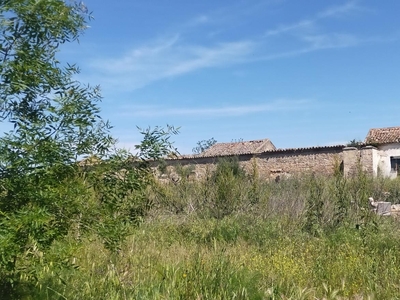 Terreno con Ruinas en venta en la C/ Toledillo 46' El Puente del Arzobispo