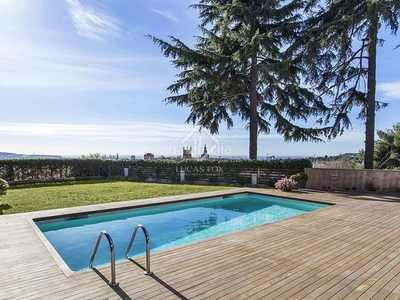 Alquiler chalet casa de 6 dormitorios amueblada con piscina privada en alquiler en Sarrià en Barcelona