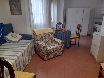 Alquiler de estudio en Centro - Palencia con muebles y calefacción