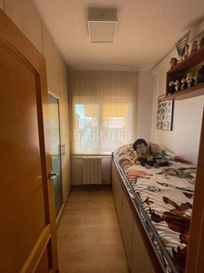 Ático con 2 habitaciones con calefacción y aire acondicionado en Esplugues de Llobregat
