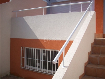 Casa adosada con 2 habitaciones con aire acondicionado en Cartagena