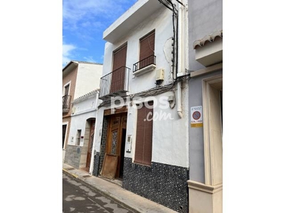 Casa adosada en venta en Rafelbunyol