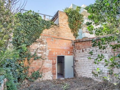 Casa en carrer marques de cornella casa a reformar con jardín, terraza y parquin en Cornellà de Llobregat