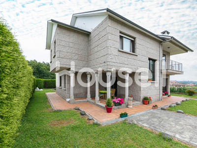 Casa en venta de 567 m² Rúa de Galicia, 36967 Meaño (Pontevedra)