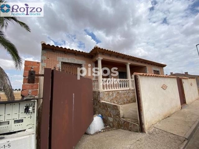 Chalet en venta en Calle Santa Olalla